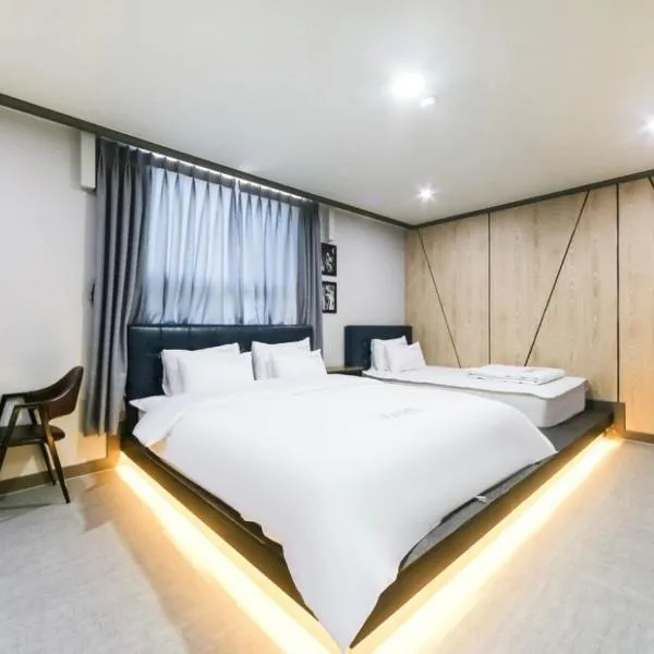 The Sharp Hotel, hotel in Changwon
