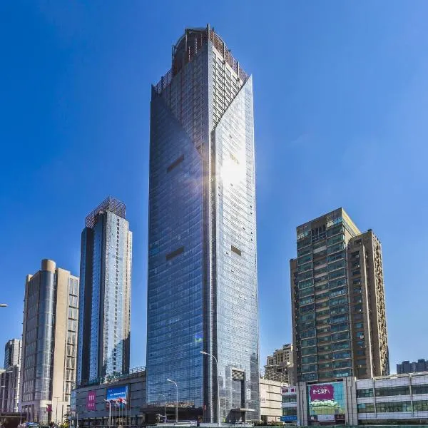 New Century Hotel Qingdao, hotel v destinaci Huangdao