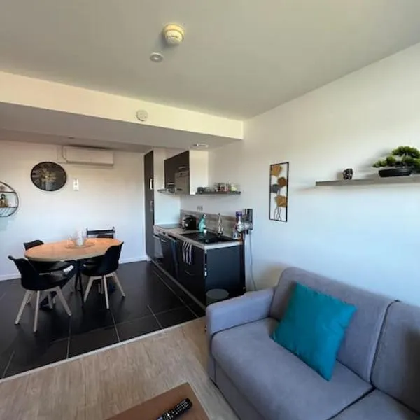 JOIA Bassin d'Arcachon - LE ROOF 269, hotel in La Teste-de-Buch