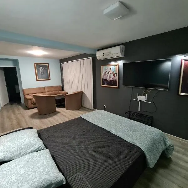 Apartman Zamak, hotel di Trstenik