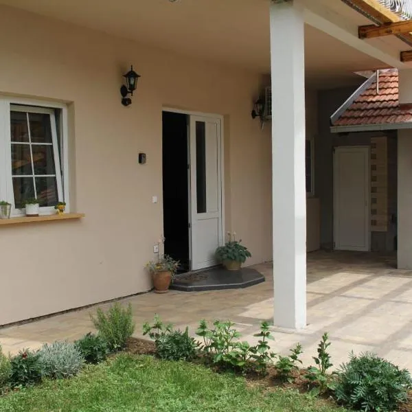 Apartman Lilium, hotel v destinaci Knin