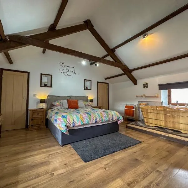The Stables, hotel v destinaci Llandysul