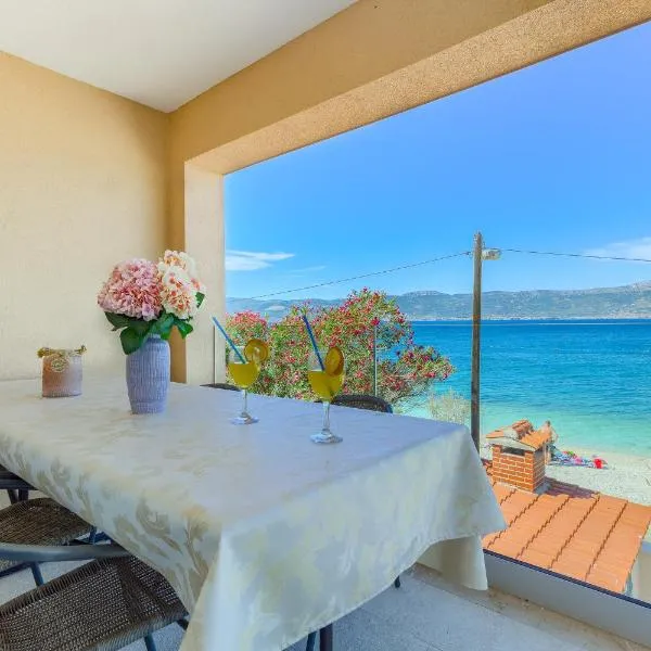 Villa ARIJANA - LAVANDA、スラティネのホテル