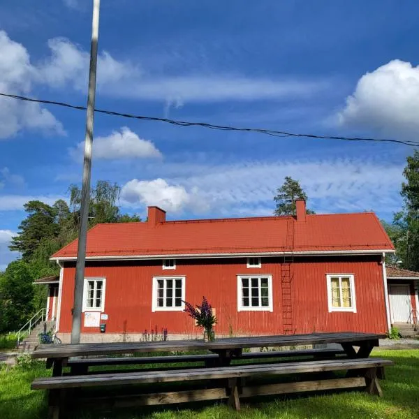 Wannabe Hostel FU-47, hotel di Fiskars