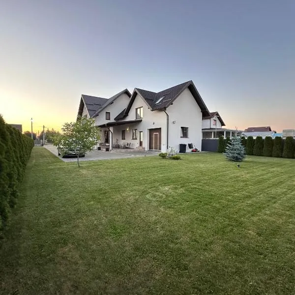 Vacation home, hotel in Marginea