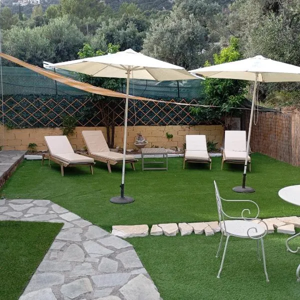 Olive Tree Villa, hotel v destinaci Paleokastritsa