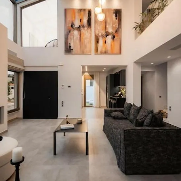 Sorores By the Sea Luxury Living Villa, Hotel in Agia Pelagia