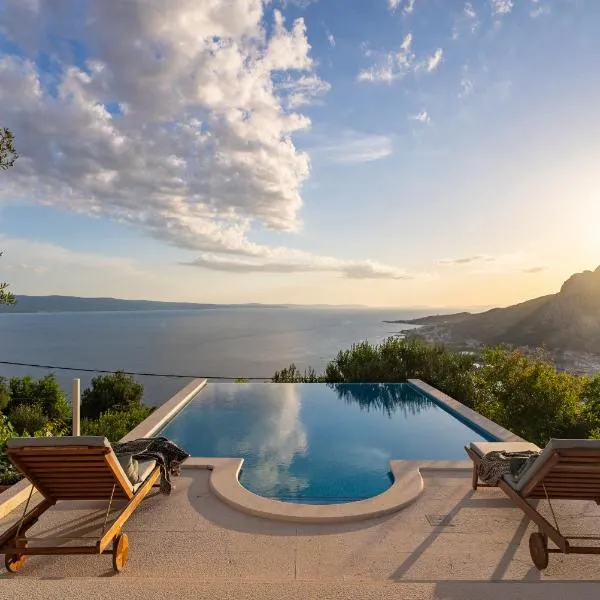 Villa Favola Omis 360 PHOTOS-VIRTUAL TOUR ON DEMAND, hotel di Omiš
