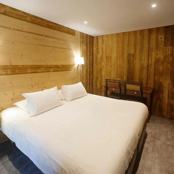 Hotel du Lac Foix, מלון בפואה