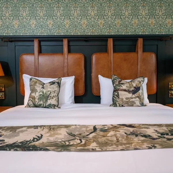 Wheatsheaf Hotel by Chef & Brewer Collection, hotell sihtkohas Virginia Water