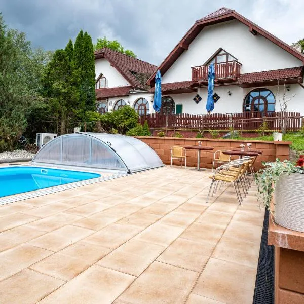 Penzion Karlov, hotell i Karlov