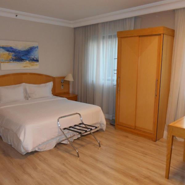 Flat em hotel 4 estrelas com ótima localização em Higienópolis