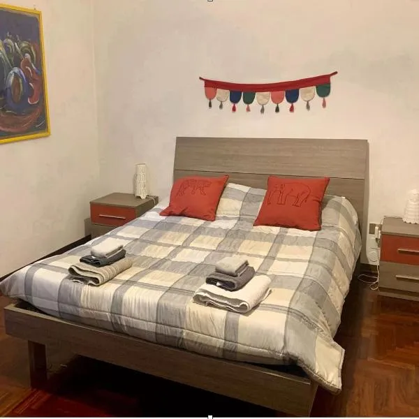 Brixia Time Case - In villa con giardino, hotel v destinaci Brescia