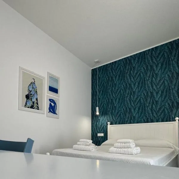 Molo '93 - RoomsAndSea, hotel a Belvedere Marittimo