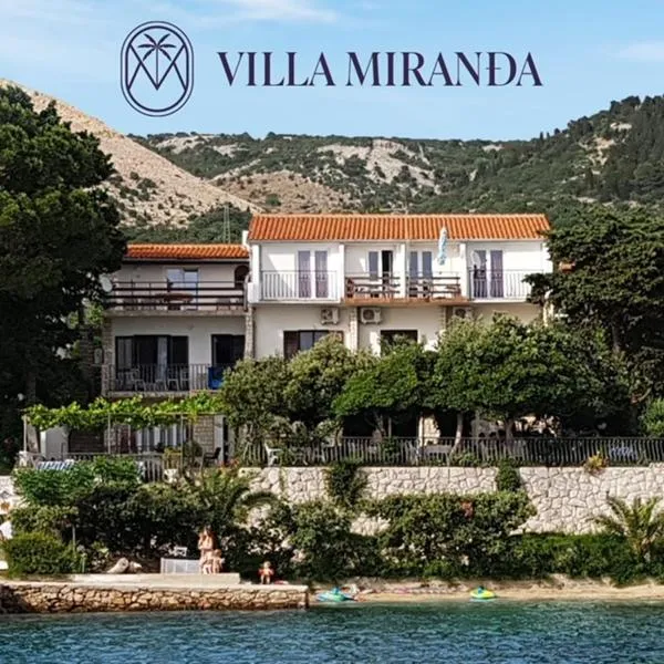 Apartments Vila Miranda on the beach, hotel v destinaci Barbat na Rabu