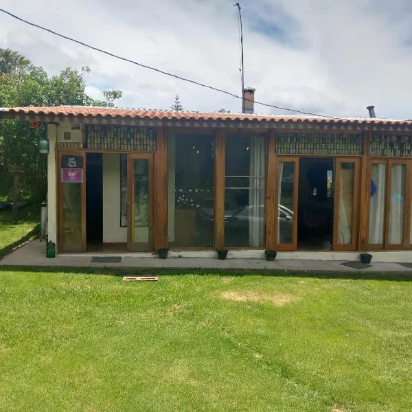 Compostela Pousada, hostel & camping, Hotel in São Bento do Sapucaí