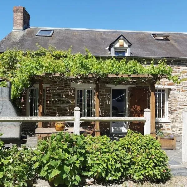 Gîte en pleine nature, hotel v destinaci Les Isles-Bardel
