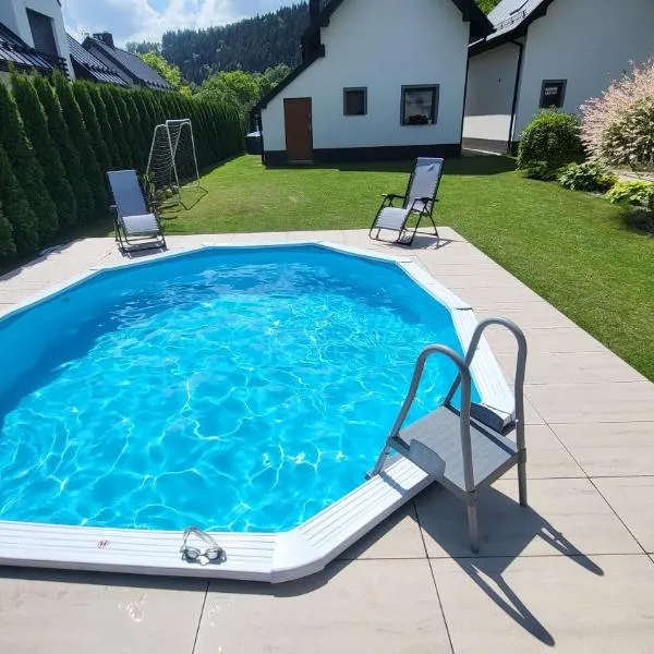 Domki i Pokoje u Ilony, hotel v destinaci Krościenko