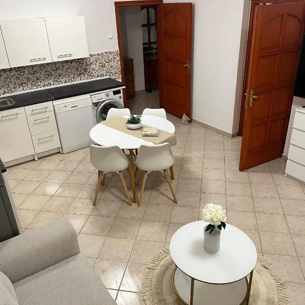 Rege apartman 3, hotel v Alsóörsi