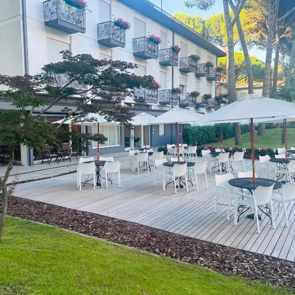 Hotel Laura, hotel v Bibione