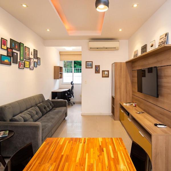 Modernidade e Estilo: Apartamento 2 Qts + Garagem