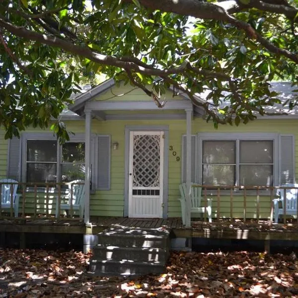 Beaufort Harbour Suites East Lodge, hotel Beaufortban