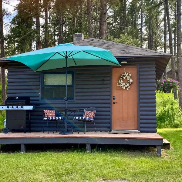 Cabin 4 at Horse Creek Resort, hotel in Rapid City