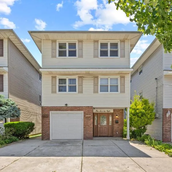 Cozy 3BR, Near NYC, Cruise Port,Statue of Liberty, Free Driveway Parking、ベイヨンのホテル