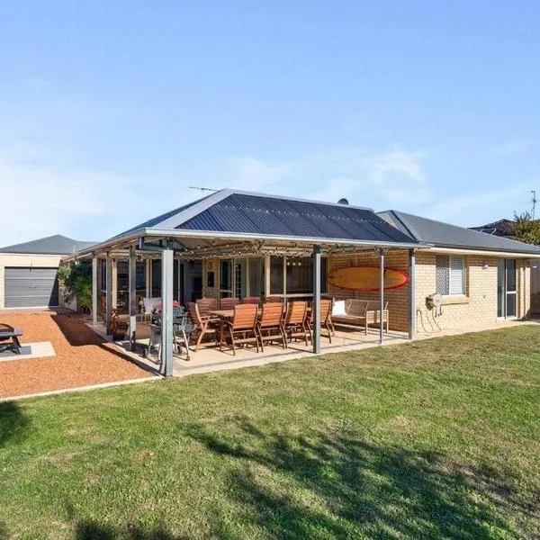 Beachside Family & Pet Friendly Casa Del Caravel, hotel in Mandurah