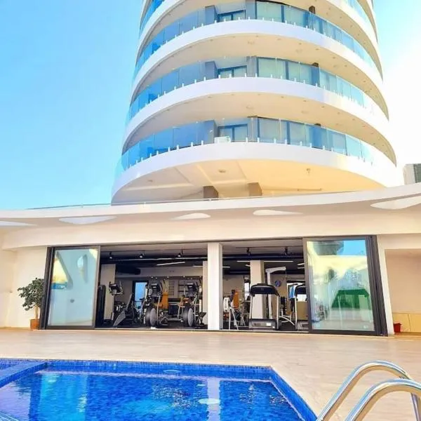City Centre Luxury Residence with Pool near Dunya IVF & Beach, hotel in Kérynia