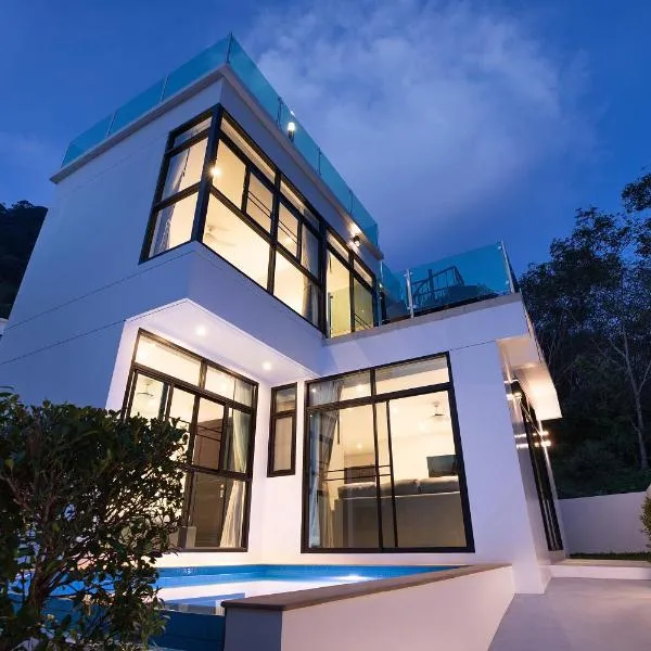 King Size Sea View Villa with Plunge Pool Sleeps 6, hotel a Kamala Beach
