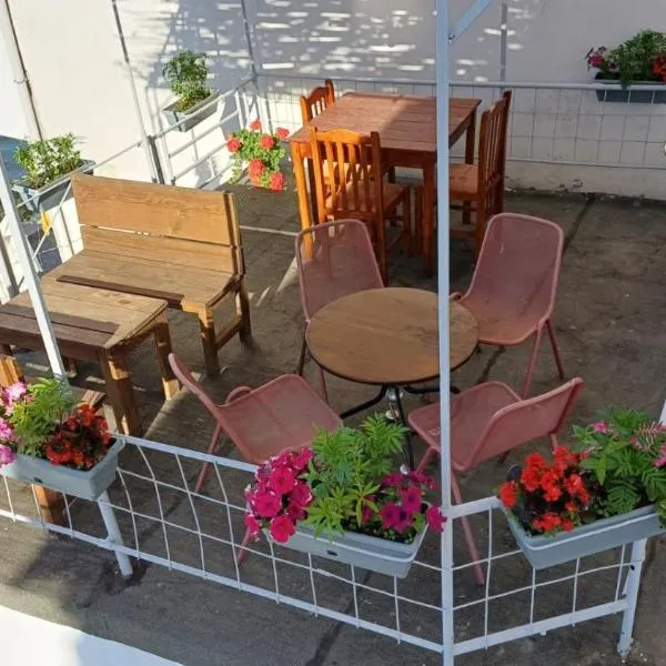 Hotel Justinian, hotel in Pogradec
