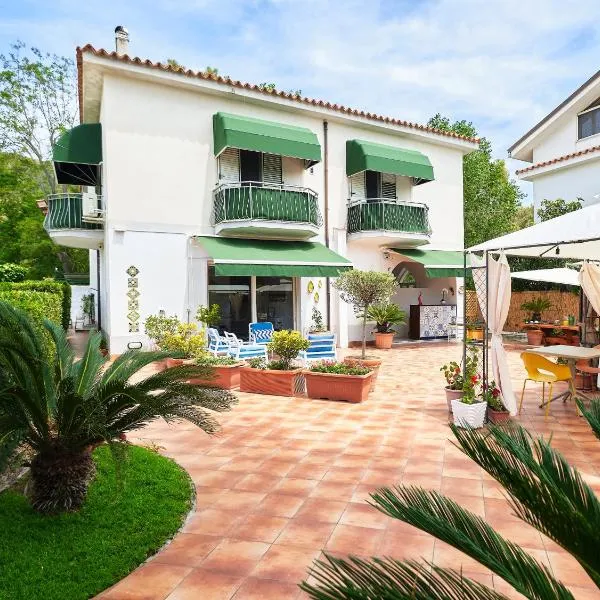 Villa Torù, hotel Castellabatéban