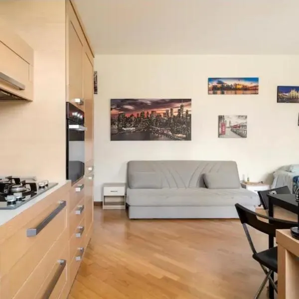 Appartamento stupendo sul, lago Como, hotel v destinaci Villa Guardia