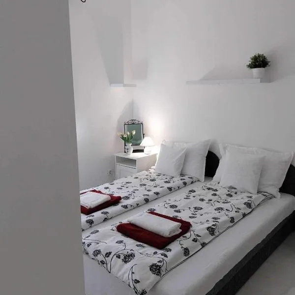 Lake House Comfort, hotel in Zamárdi