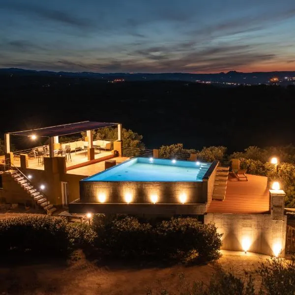 Villa Tre Nibbari – hotel w mieście San Pantaleo