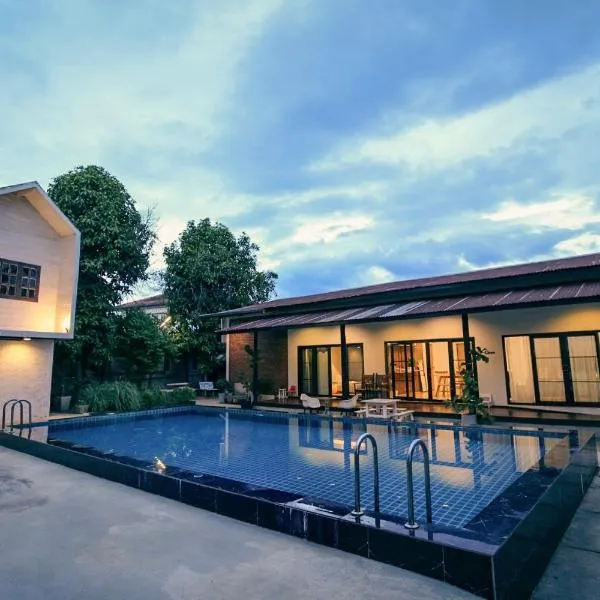 FineUpHome บ้านพักเหมาหลัง 3 ห้องนอน 2 ห้องน้ำ ห้องครัว ห้องรับแขก ห้องรับประทานอาหาร พร้อมสระว่ายน้ำส่วนตัว, hotel v destinaci Chiang Khan