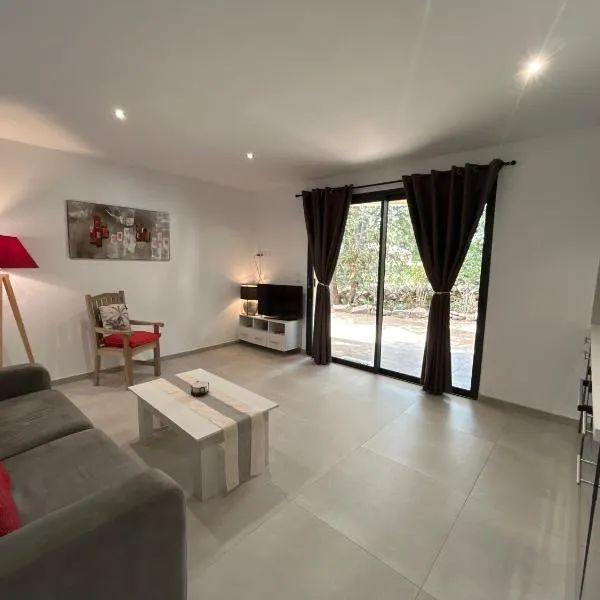 Casa Mya, Hotel in Porto-Vecchio
