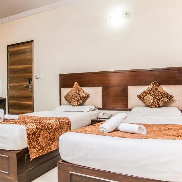 Hotel Sun N Shine, ξενοδοχείο σε Bhavnagar