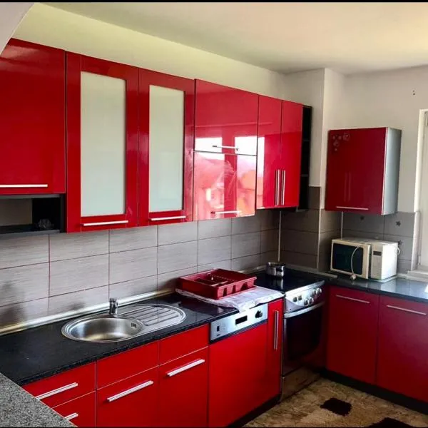 Apartment Panonija, hotel v destinácii Tuzla