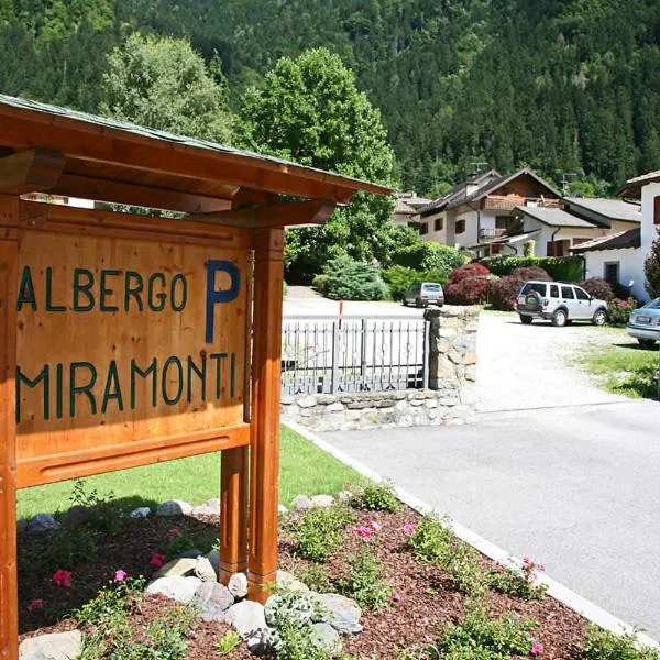 Albergo Miramonti, hotel en Ravascletto