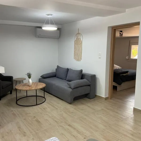 Karakasi House, Hotel in Elaiokhórion