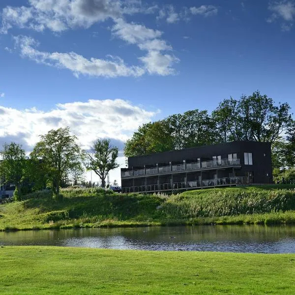 Sand Golf Club, hotel in Lämmamossen
