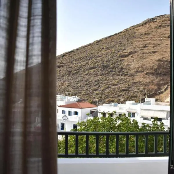 Manolika Studio 4, hotel in Kithnos
