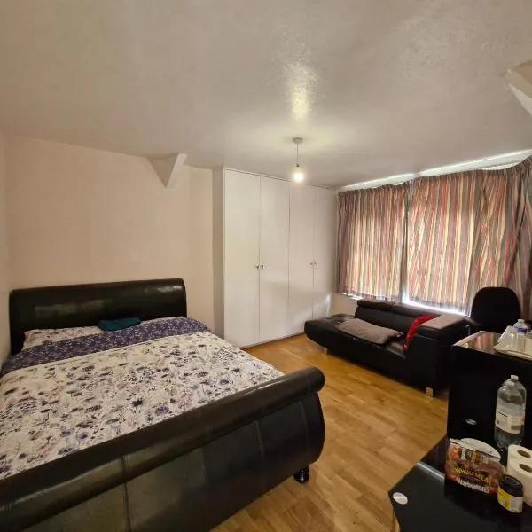 Beautiful Home, hotel in Addington