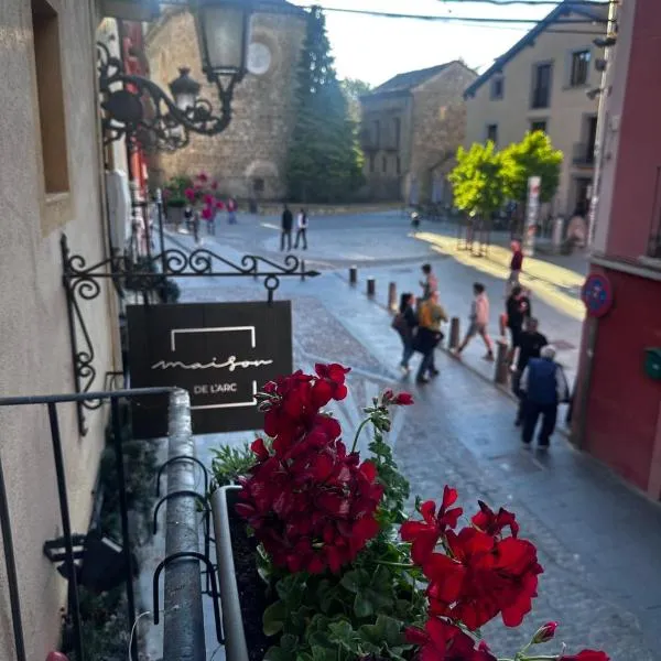 Maison del Arc, hotel v destinaci Jaca