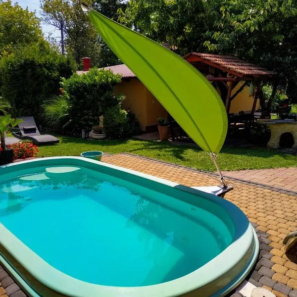 Rózsa Apartman, hotel v destinaci Alsóörs