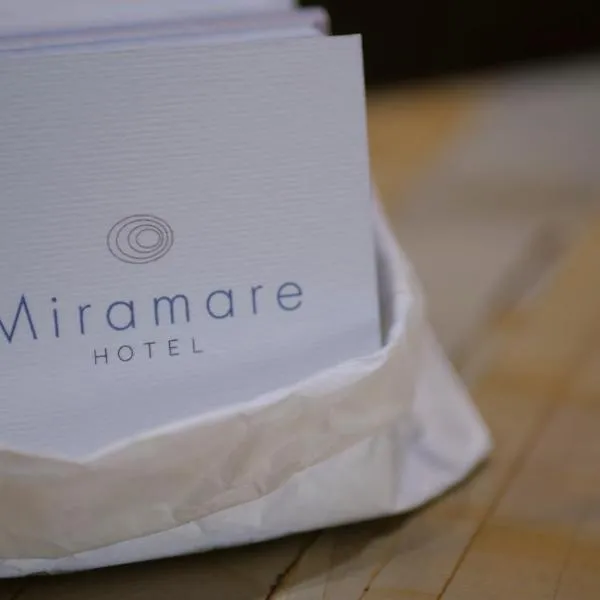 Hotel Miramare: Pineto'da bir otel