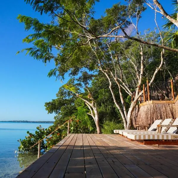 Naya Bacalar Lagoon Front Hotel - Adults Only, hotel em Bacalar