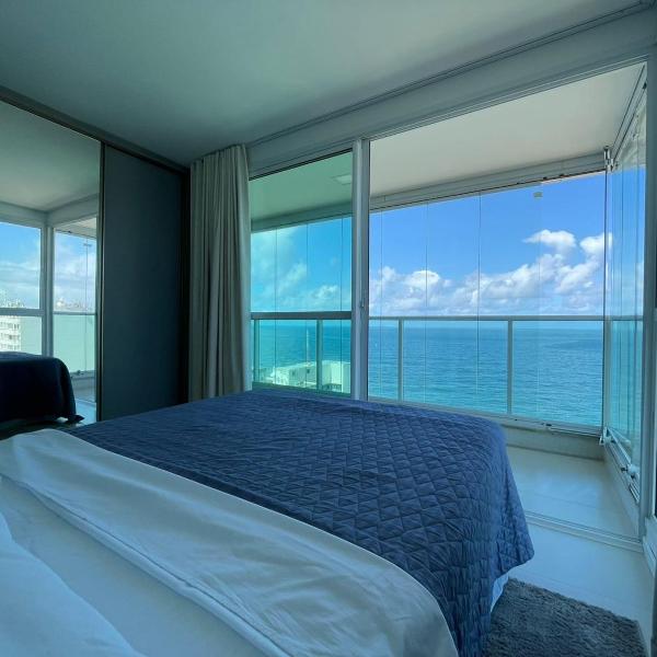 Apartamento alto padrão com vista mar na Barra - Foto 2